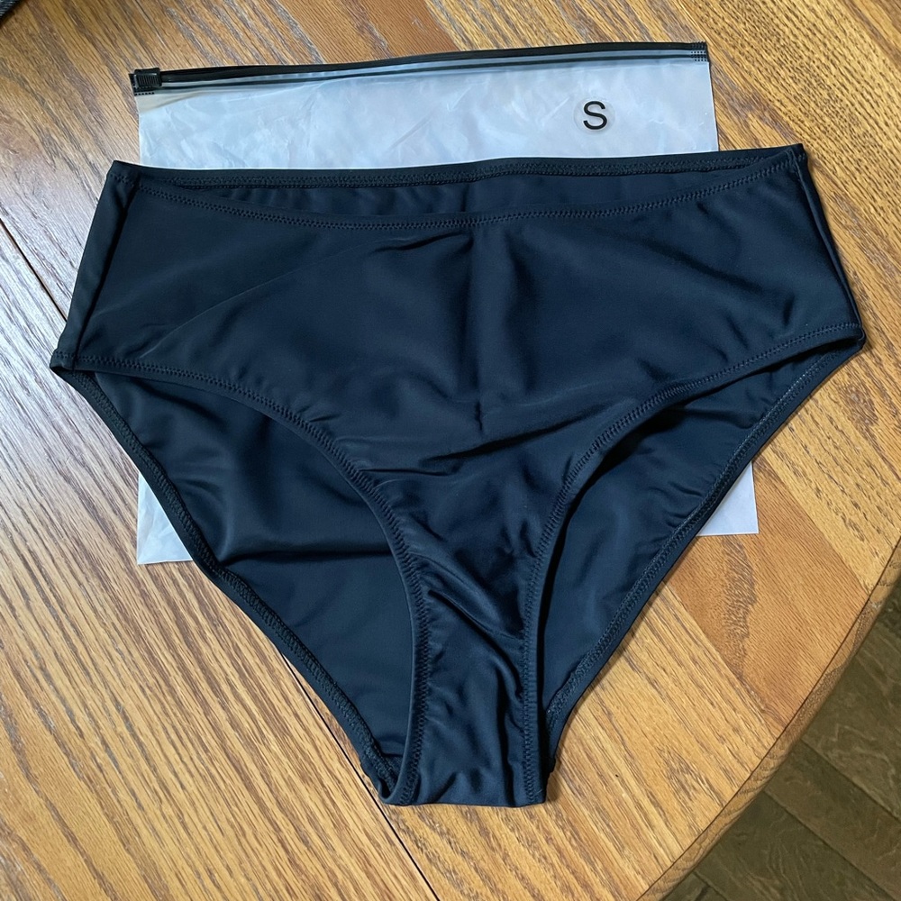 NWT Sz S ChicSummer Swimsuit bottoms
